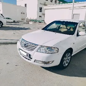 Nissan Sunny 2011