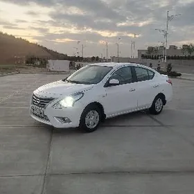 Nissan Sunny 2020