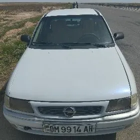 Opel Astra 1995