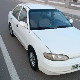 Hyundai Accent 1995