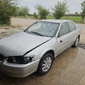 Toyota Camry 2000
