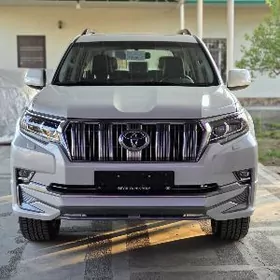 Toyota Land Cruiser Prado 2023