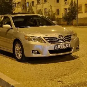 Toyota Camry 2010