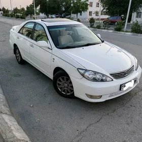 Toyota Camry 2004