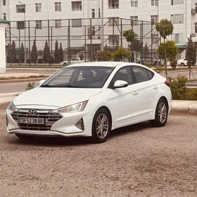 Hyundai Elantra 2020