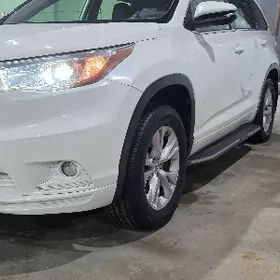 Toyota Highlander 2016
