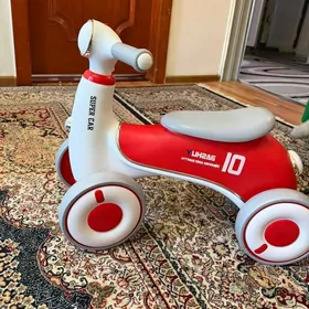 машинка музыкальная