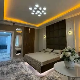 Gurtly 3 kom 2 etaj lux