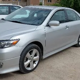 Toyota Camry 2011