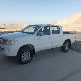 Toyota Hilux 2011