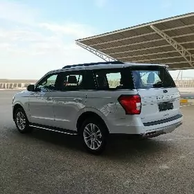 Ford Expedition 2023