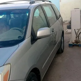 Toyota Sienna 2004