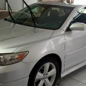 Toyota Camry 2011