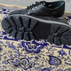 Туфли, ботинки.