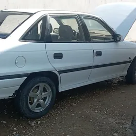 Opel Astra 1993