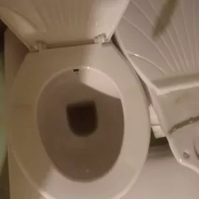 продам хороший унитаз