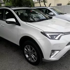 Toyota RAV4 2018