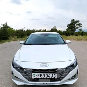Hyundai Elantra 2021