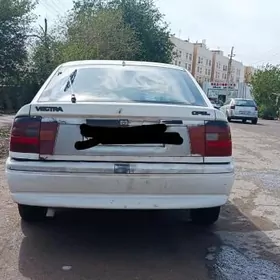Opel Vectra 1993