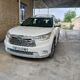 Toyota Highlander 2016