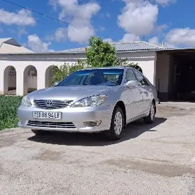 Toyota Camry 2005