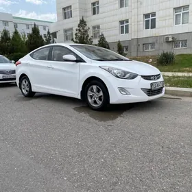 Hyundai Elantra 2011