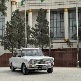 Lada 2104 1986