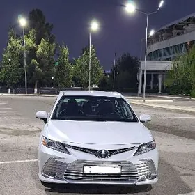 Toyota Camry 2022