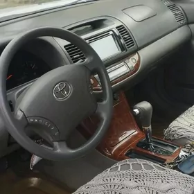 Toyota Camry 2005