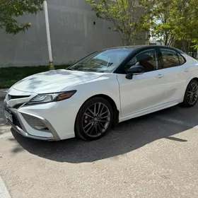 Toyota Camry 2022