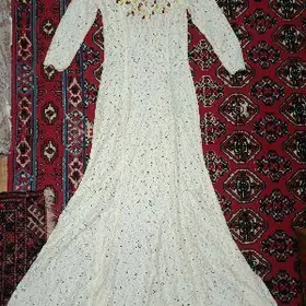 Платье вечернее