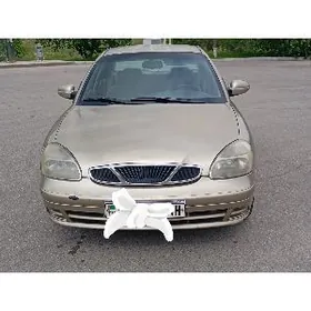 Daewoo Nubira 1999