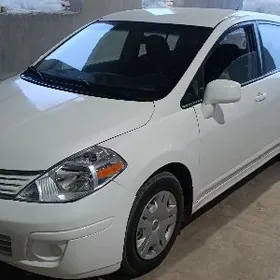 Nissan Versa 2010