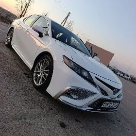 Toyota Camry 2023