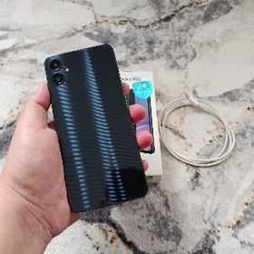 Samsung A05 4/64gb