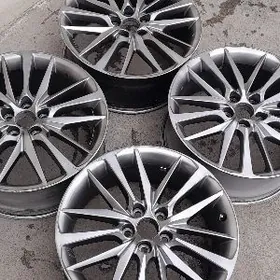 Camry  kemry diska R19