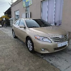 Toyota Camry 2011