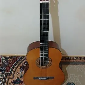 Gitara Yamaha