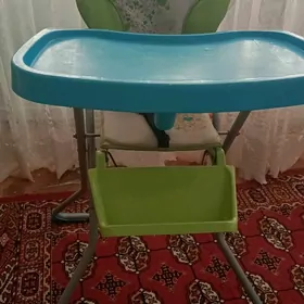 Детский стул для кормления