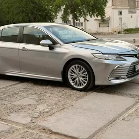 Toyota Camry 2022