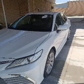 Toyota Camry 2022