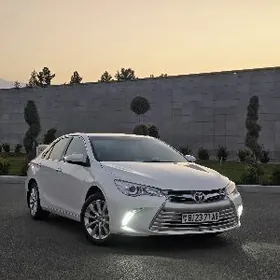 Toyota Camry 2016