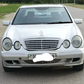 Mercedes-Benz E320 1997