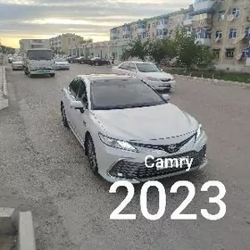 Toyota Camry 2023
