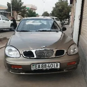 Daewoo Leganza 2001