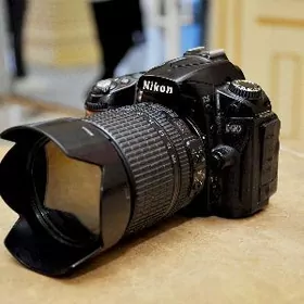 Nikon d90