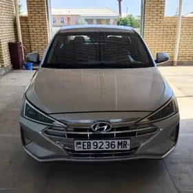 Hyundai Elantra 2019