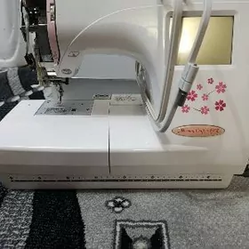 Janome kompyuter maşyn