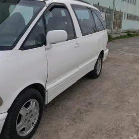 Toyota Previa 1992