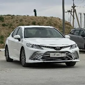 Toyota Camry 2022